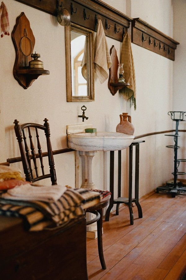 Miroir salle de bain bois : élégance et fonctionnalité réunies